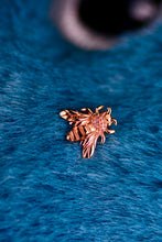 Cargar imagen en el visor de la galería, Wasp
